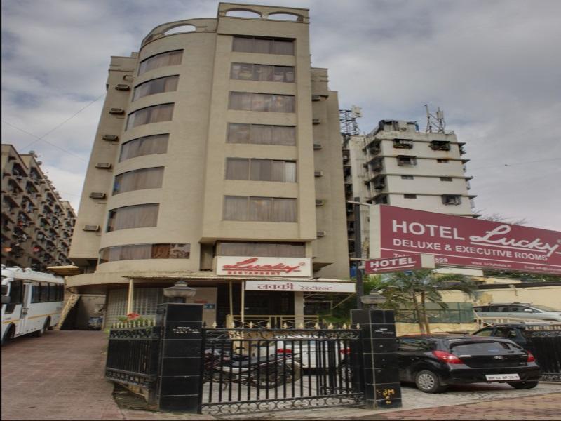 Lucky Hotel Goregaon Мумбаи Экстерьер фото